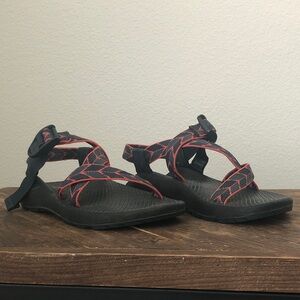 Chaco Navy Blue and Red/Pink Strappy Women's Outdoor Sandals
